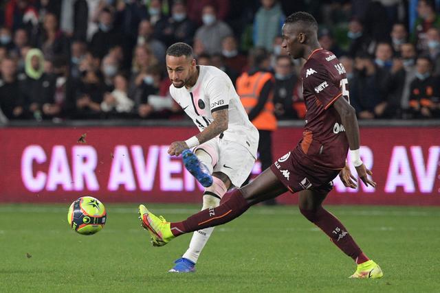 洛瑞与黄蜂达成买断 度过澄清期后将加盟76人