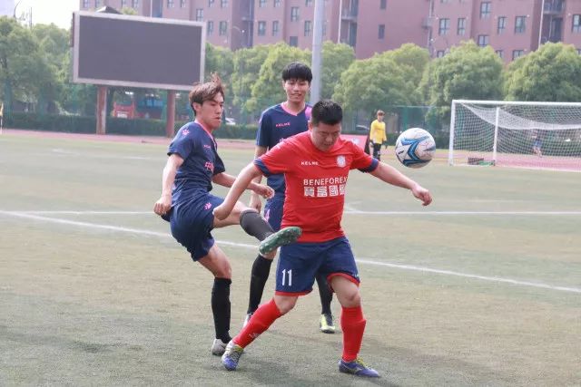 跟队记者：拜仁不太可能与萨内续约 冬窗也不引援