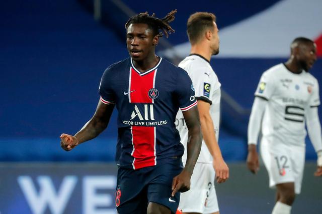 钟鼓和鸣逐绿茵 百面崇阳铜鼓奏响“楚超”咸宁主场